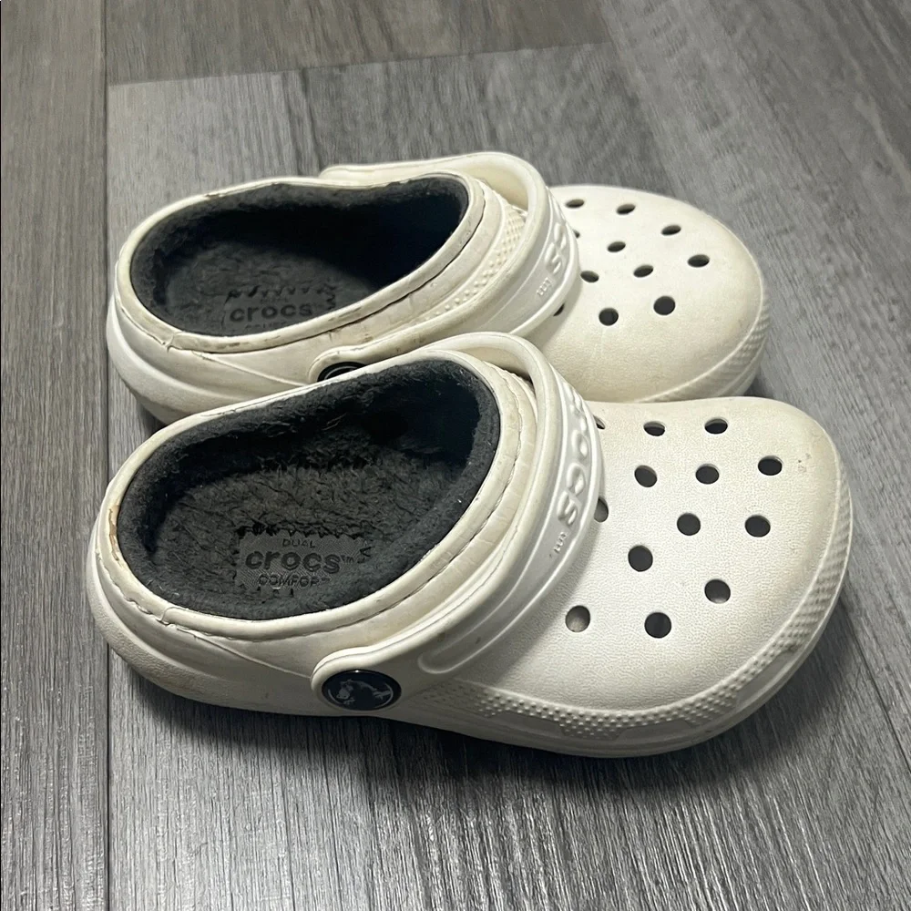 CROCS classic Kids lined slip on shoes / size C8